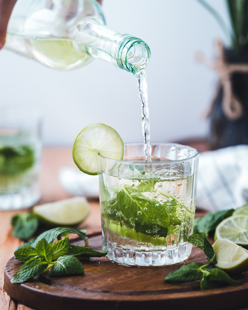 Refreshing mojito cocktail